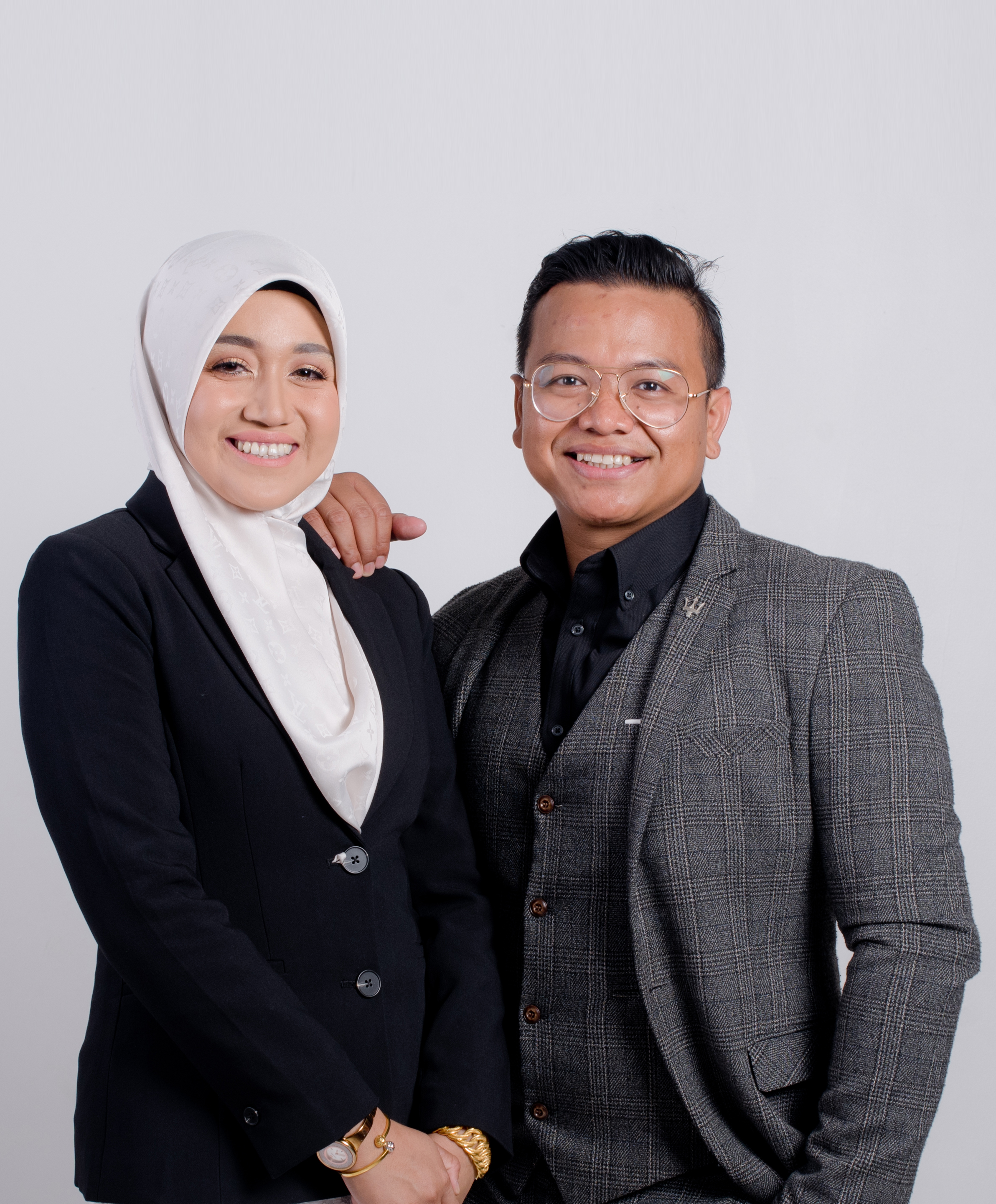 Lutfanul Iman and Siti Nur Syahida Headshot