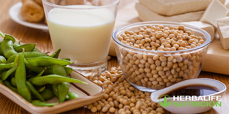 Soybeans and soymilk
