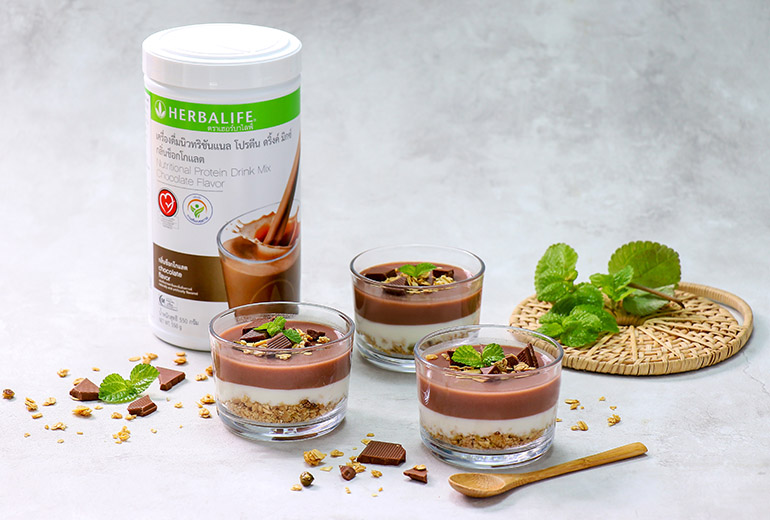Healthy Recipe: Granola Nutritional Chocolate Pudding Yoghurt