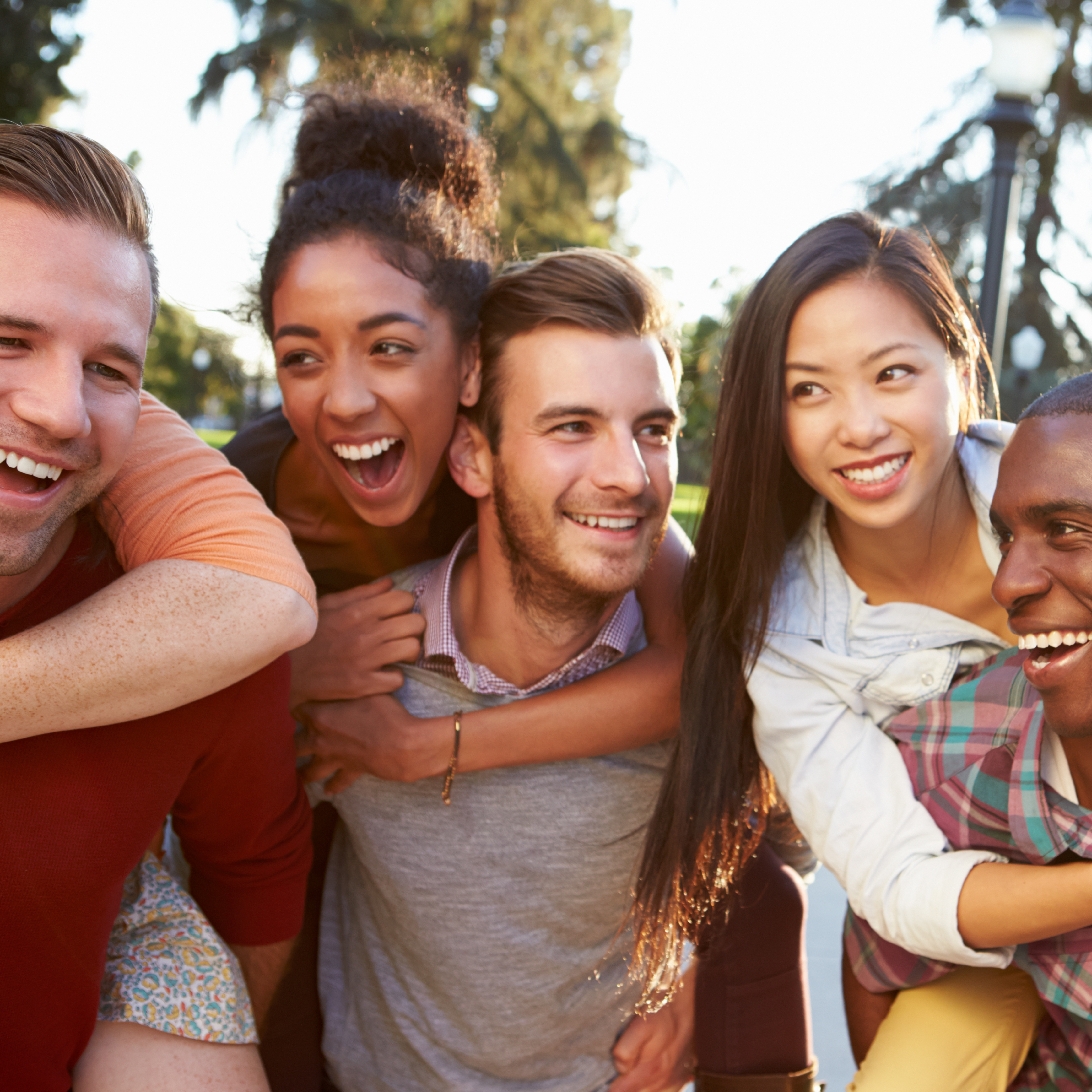 A group of Herbalife Nutrition members having fun outdoors